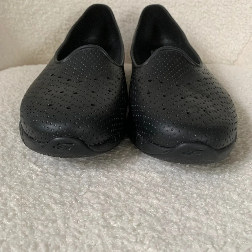 Skechers Foamies Women's Water Shoes Size 10 Breathable Lightweight Black